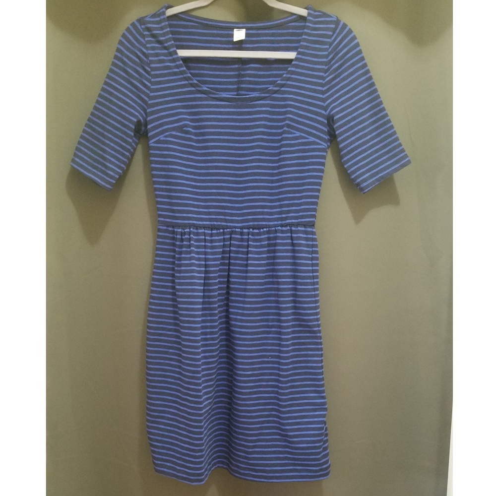 Old Navy dress.